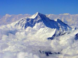 Найвища гора на землі Еверест